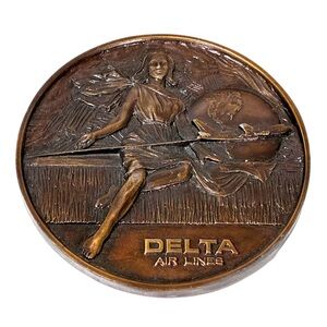 Delta Airlines Bronze Medal Boeing 767 Seated Lady Large Round
